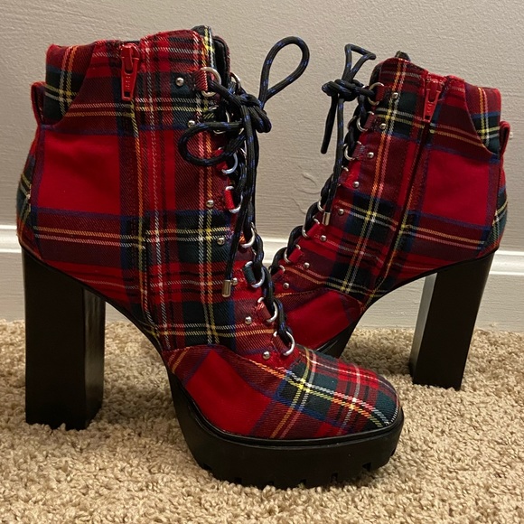 Gianni Bini Ambelynn Plaid Heeled Hiker Lug Sole Combat Bootie Lace Up Boot - Picture 7 of 15